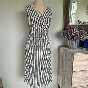 Soprano surplice gathered stretch drop waist dotted neutral dress large